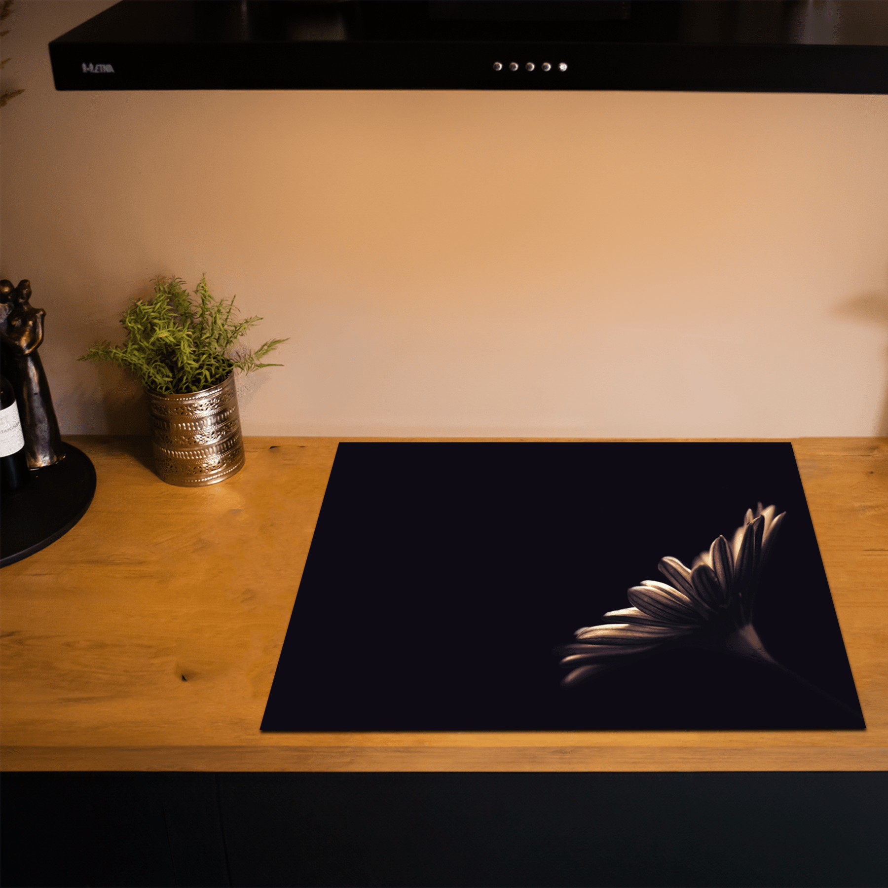 Inductiebeschermer - Bloemen - Madelief - Zwart- - Inductie Maatje